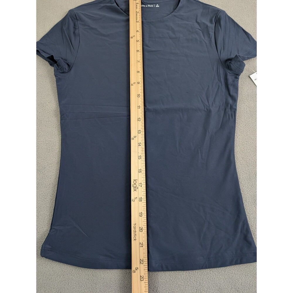 Abercrombie & Fitch Soft Matte Seamless Tuckable Baby Tee Navy Women's S NWT - Picture 5 of 6